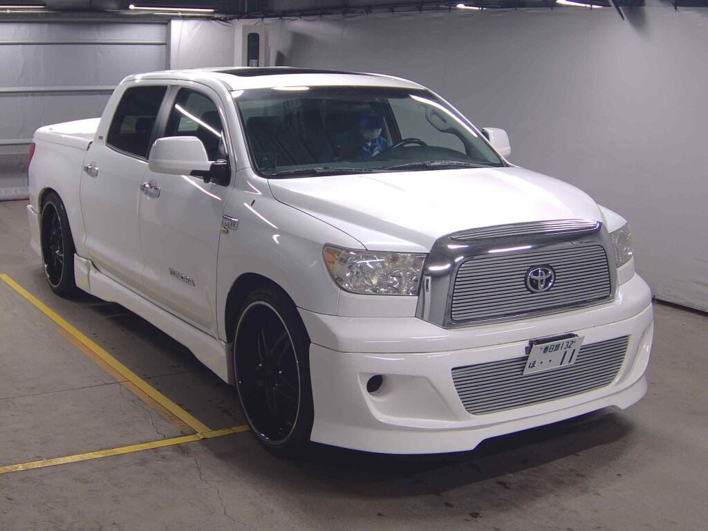 America Toyota Tundra 2009 z aukcji japońskiej