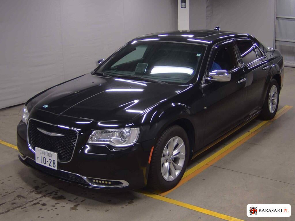 2018 Chrysler 300 3