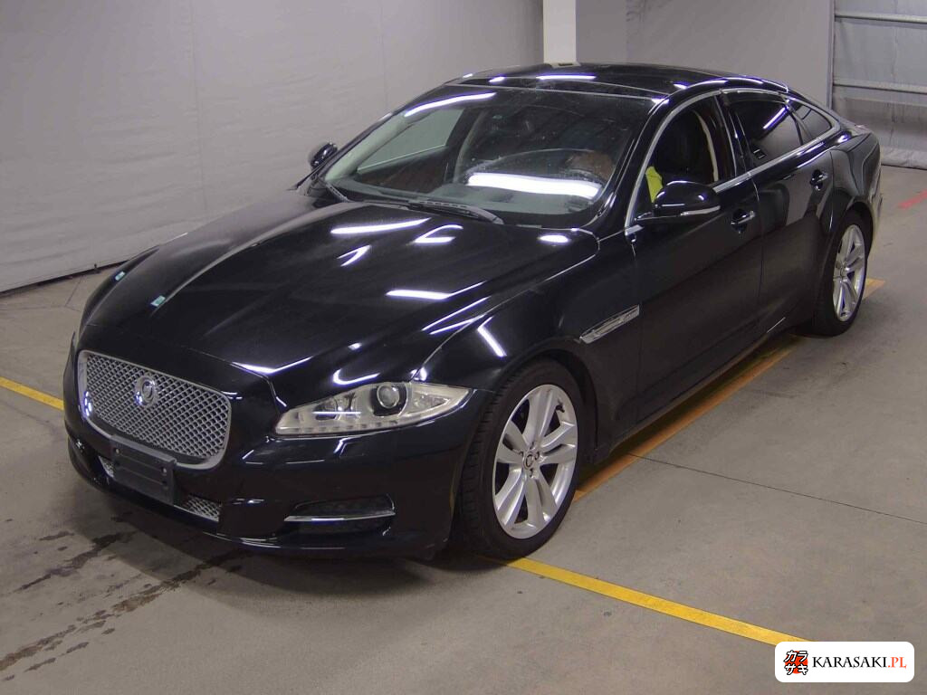 2011 Jaguar XJ 4D Luxury 3