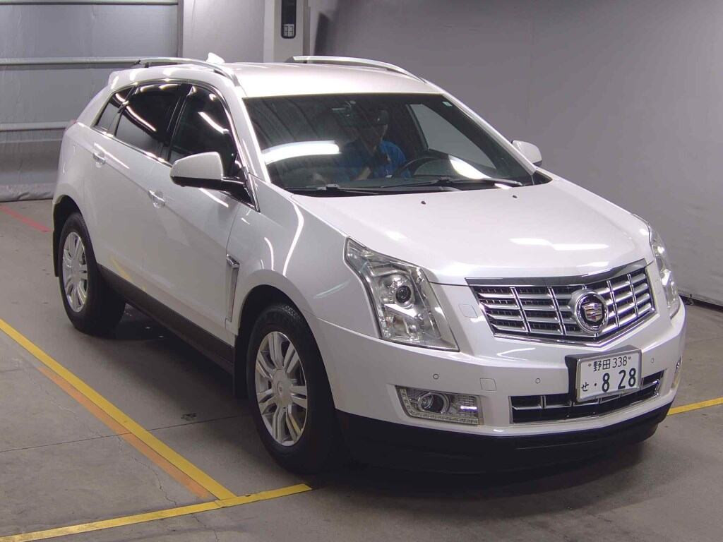 Cadillac SRX Crossover 2015 z aukcji japońskiej
