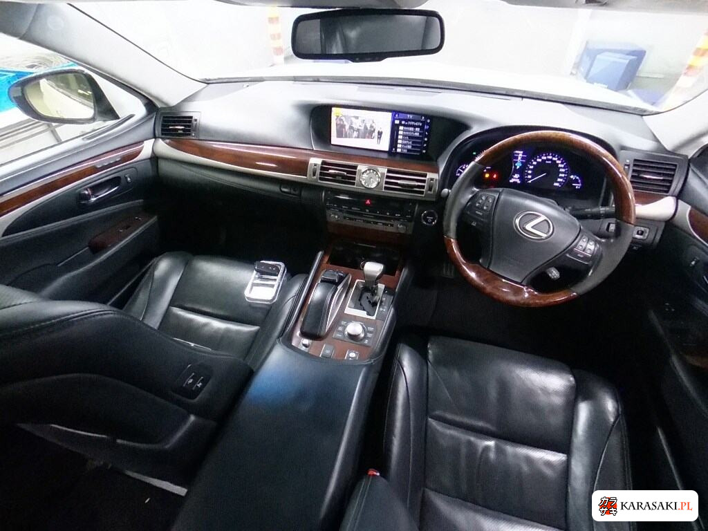 2016 Lexus LS 4WD LS600H Version C I Package 5