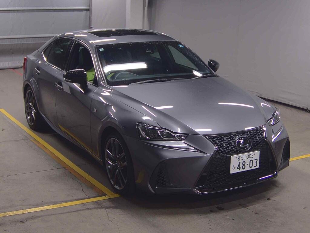 Lexus Is 2019 z aukcji japońskiej
