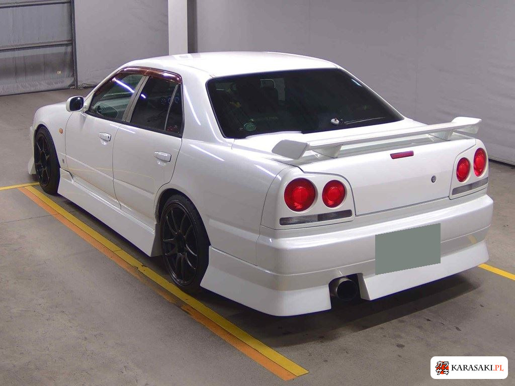 1998 Nissan Skyline 4D 25GT Turbo 2