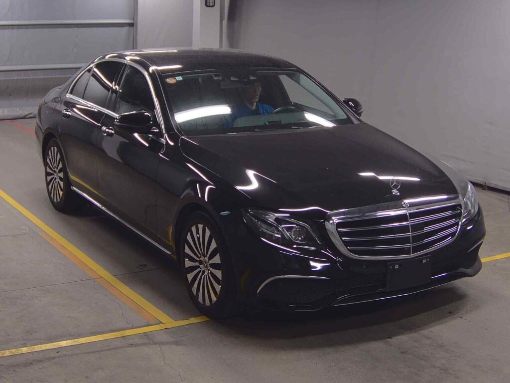 Mercedes-Benz E-Class 2017 z aukcji japońskiej