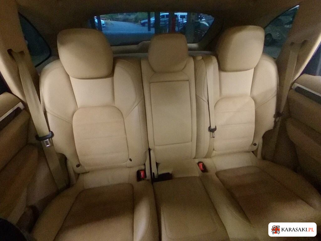 2013 Porsche Cayenne 4WD GTS 6