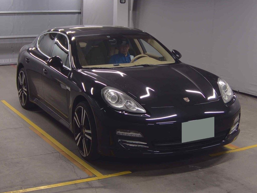 Porsche Panamera 2010 z aukcji japońskiej