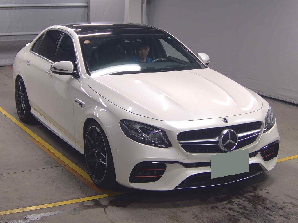 Mercedes-AMG E-Class 2018 z aukcji japońskiej