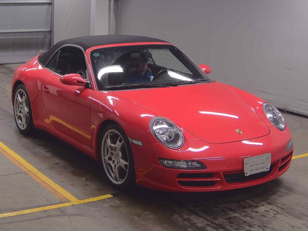 Porsche 911 2006 z aukcji japońskiej