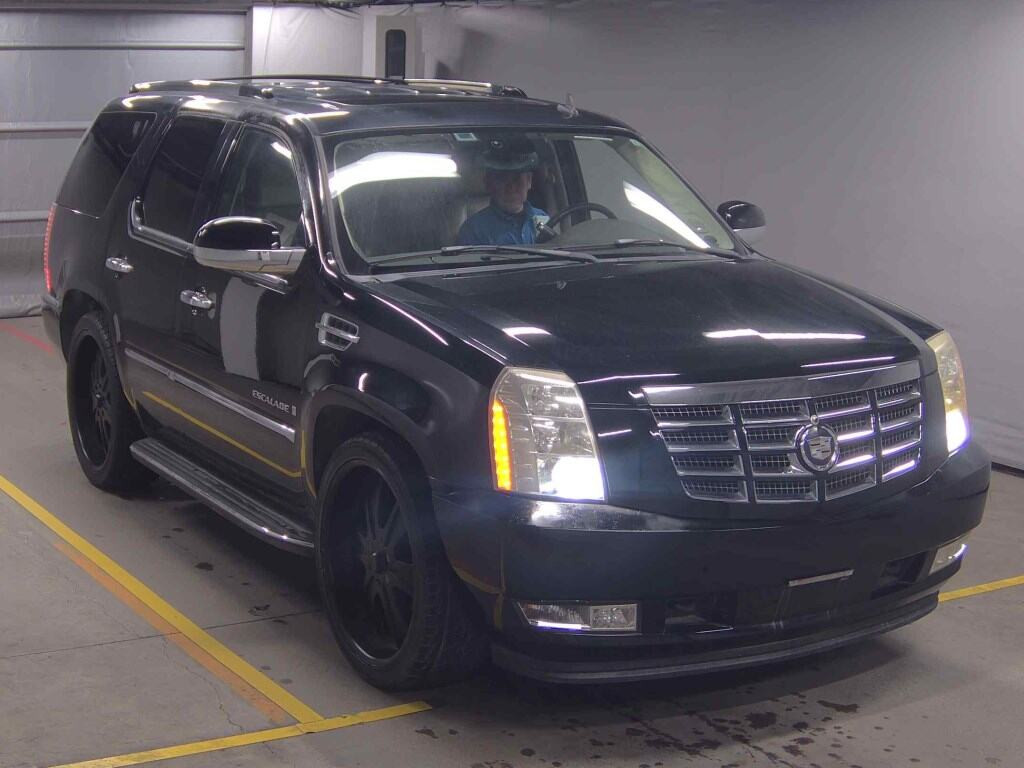 Cadillac Escalade 2010 z aukcji japońskiej