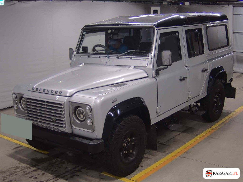 2004 Land Rover Defender 5D 4WD 110SE 3