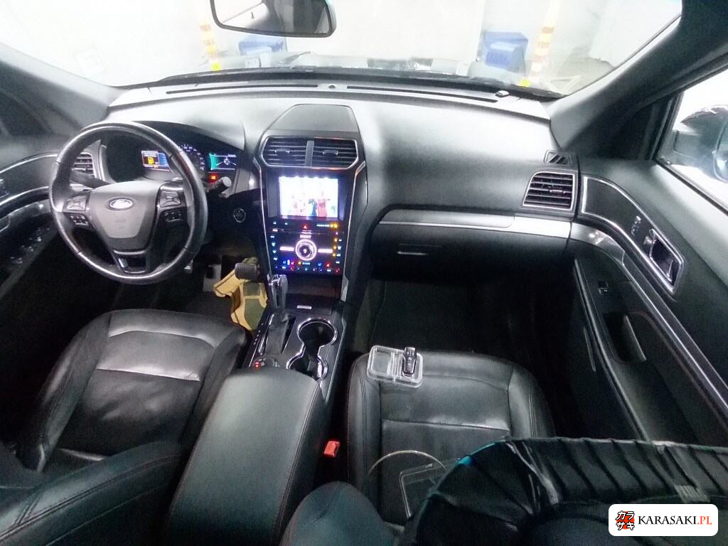 2017 Ford Explorer 5D 4WD 5