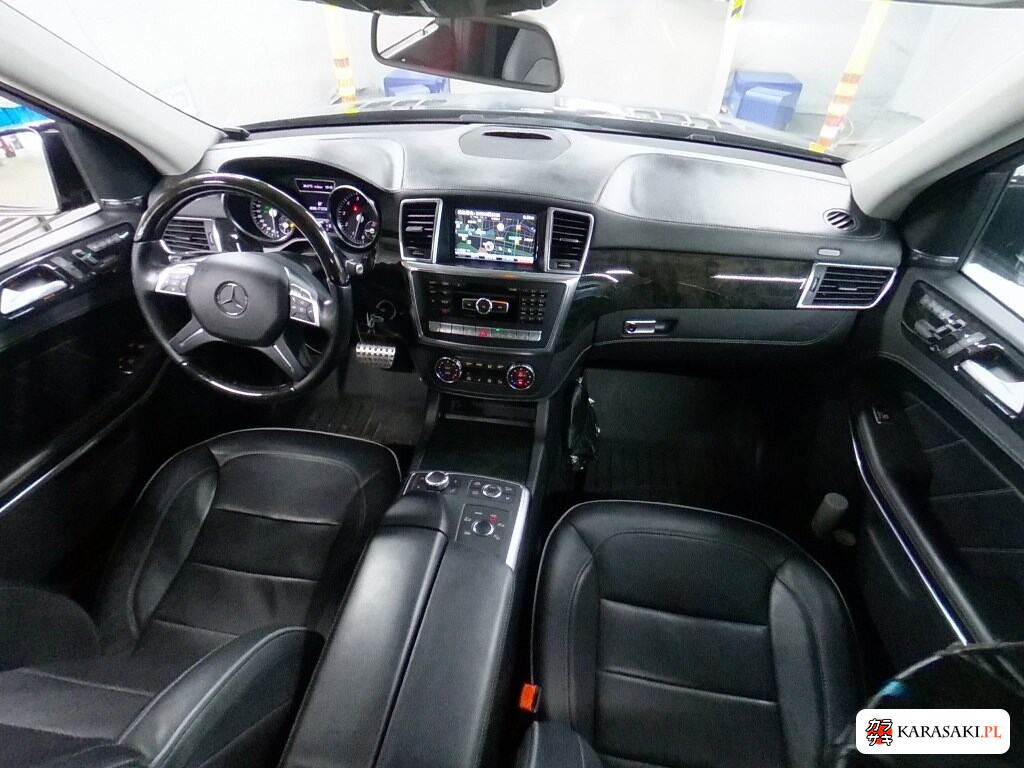 Mercedes-Benz GL-Class 2013 from a Japanese auction