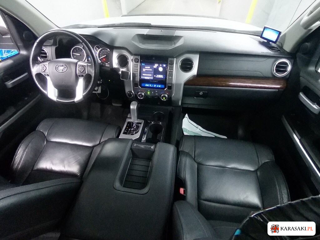2017 America Toyota Tundra 4D 4WD Crewmax Limited 5