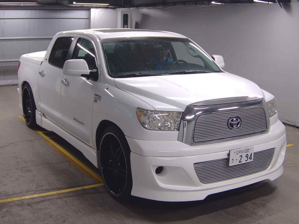 America Toyota Tundra 2009 z aukcji japońskiej