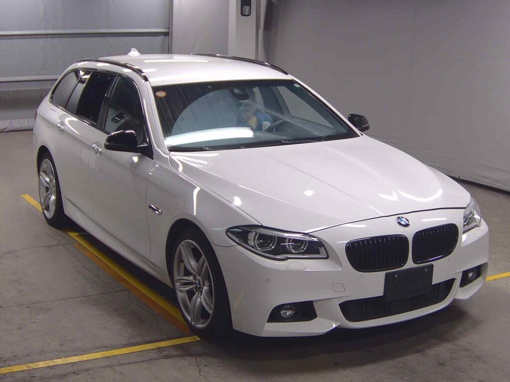BMW 5 Series 2015 z aukcji japońskiej