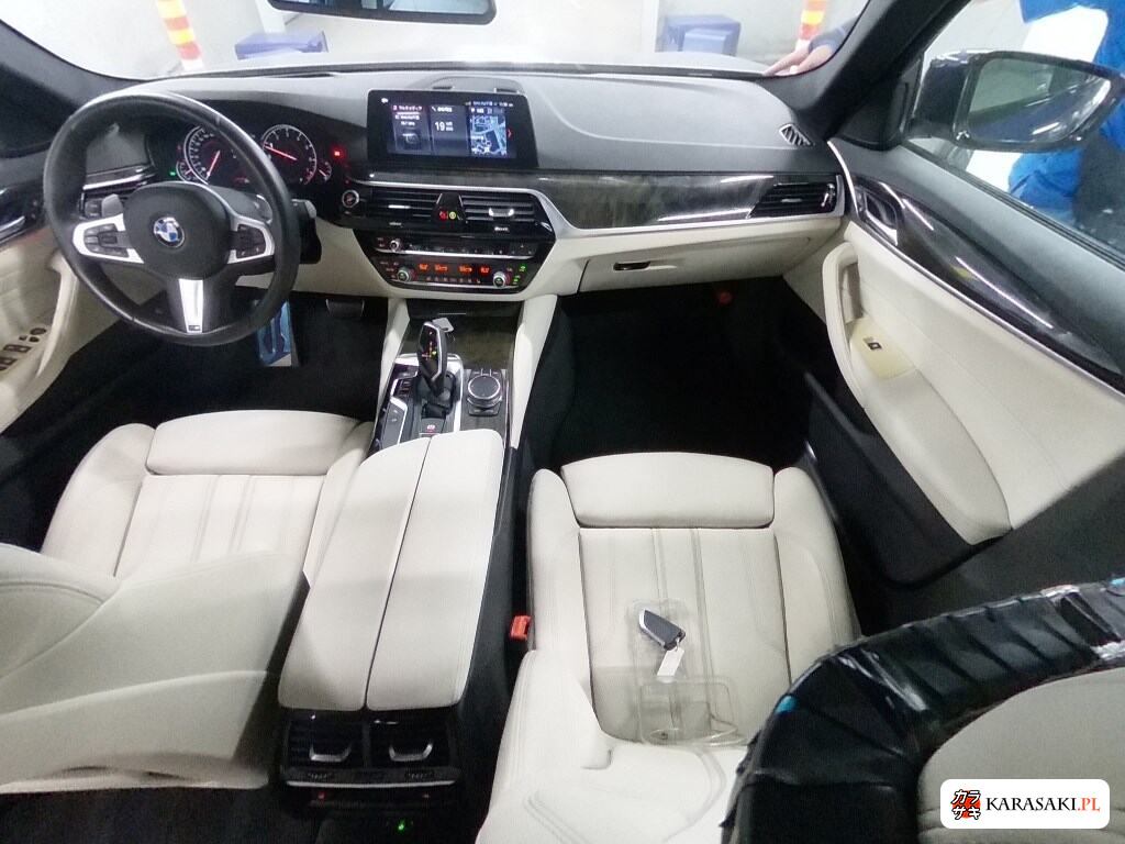 2017 BMW 5 Series 4D 530I M-Sport 5