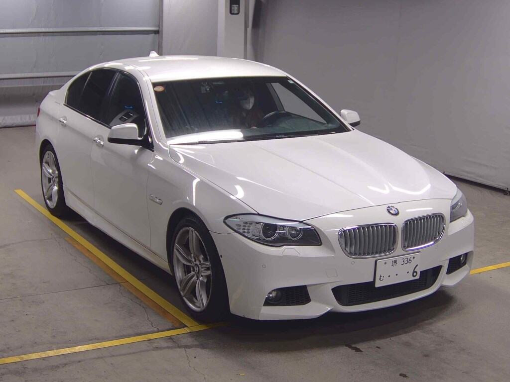 BMW 5 Series 2012 z aukcji japońskiej