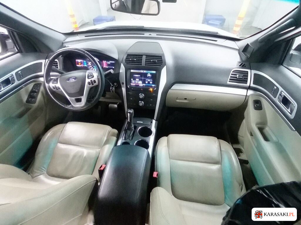 2014 Ford Explorer 5D XLT Eco Boost 5