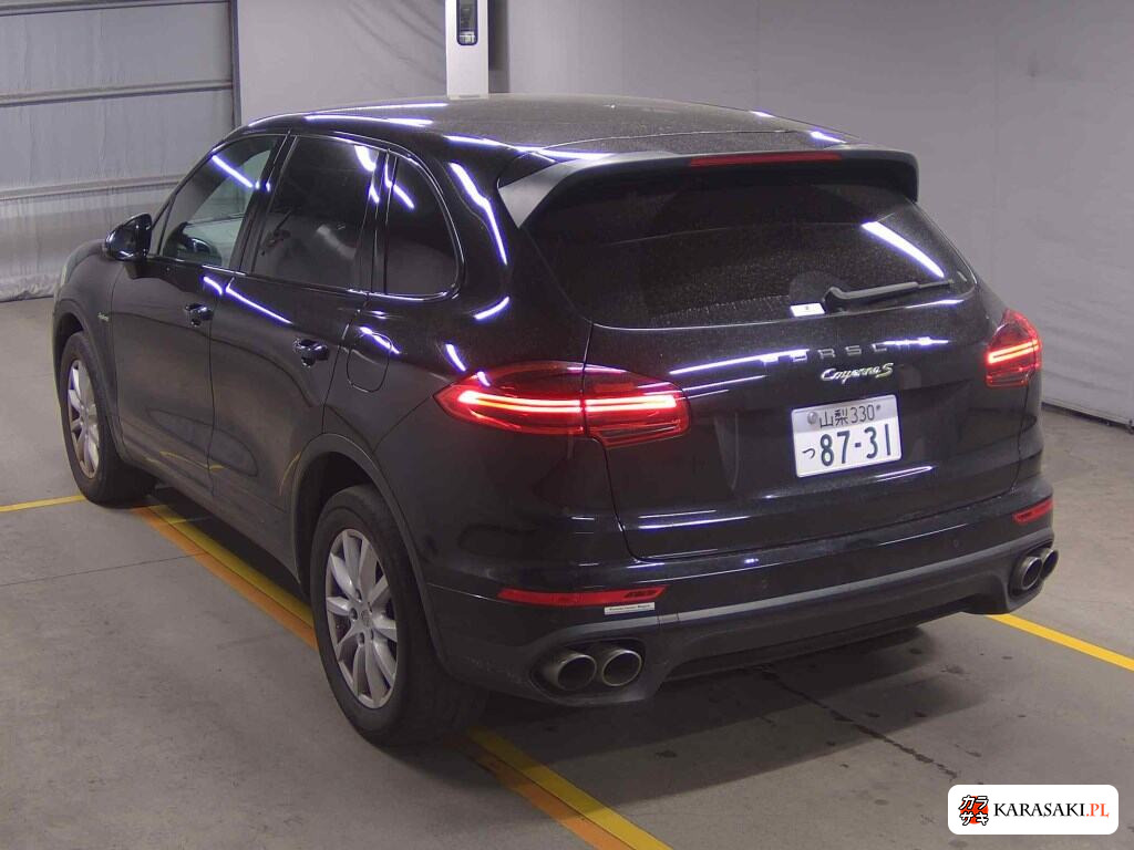 2015 Porsche Cayenne 4WD S E-Hybrid 2