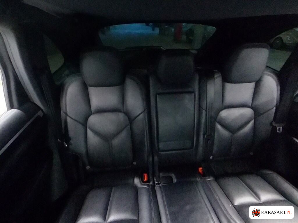 2015 Porsche Cayenne 4WD S E-Hybrid 6