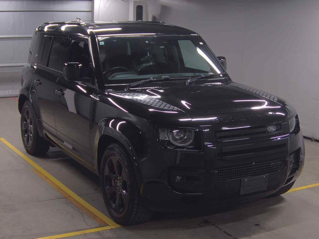 Land Rover Defender 2022 z aukcji japońskiej