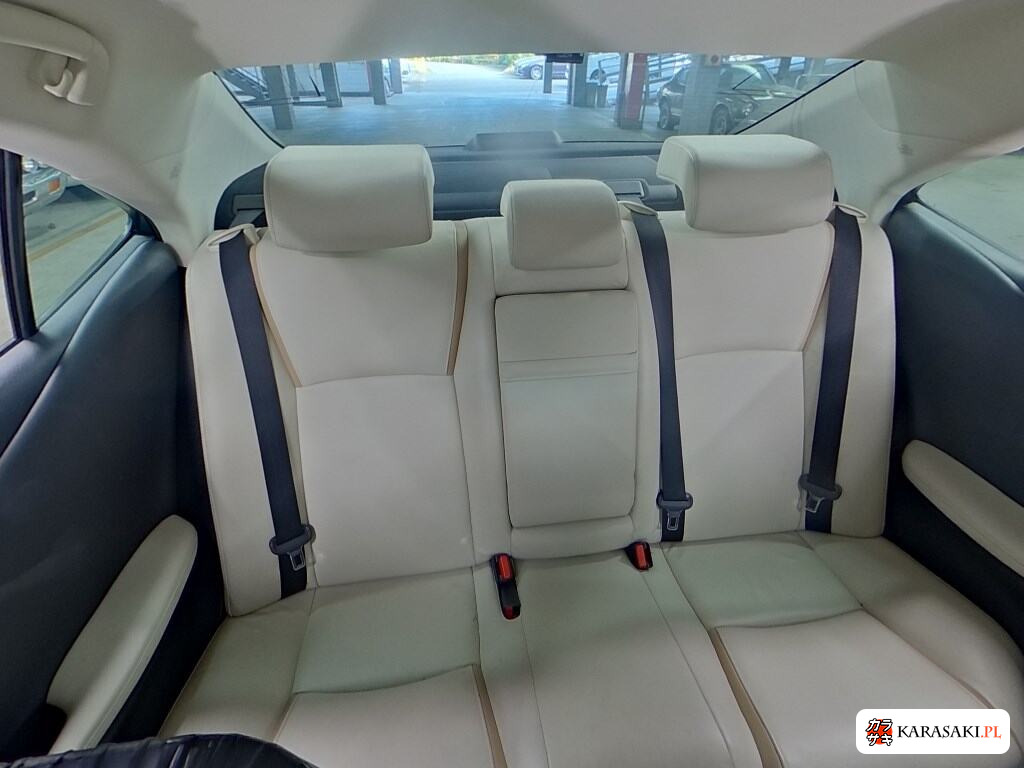 Lexus HS 2017 z aukcji japońskiej