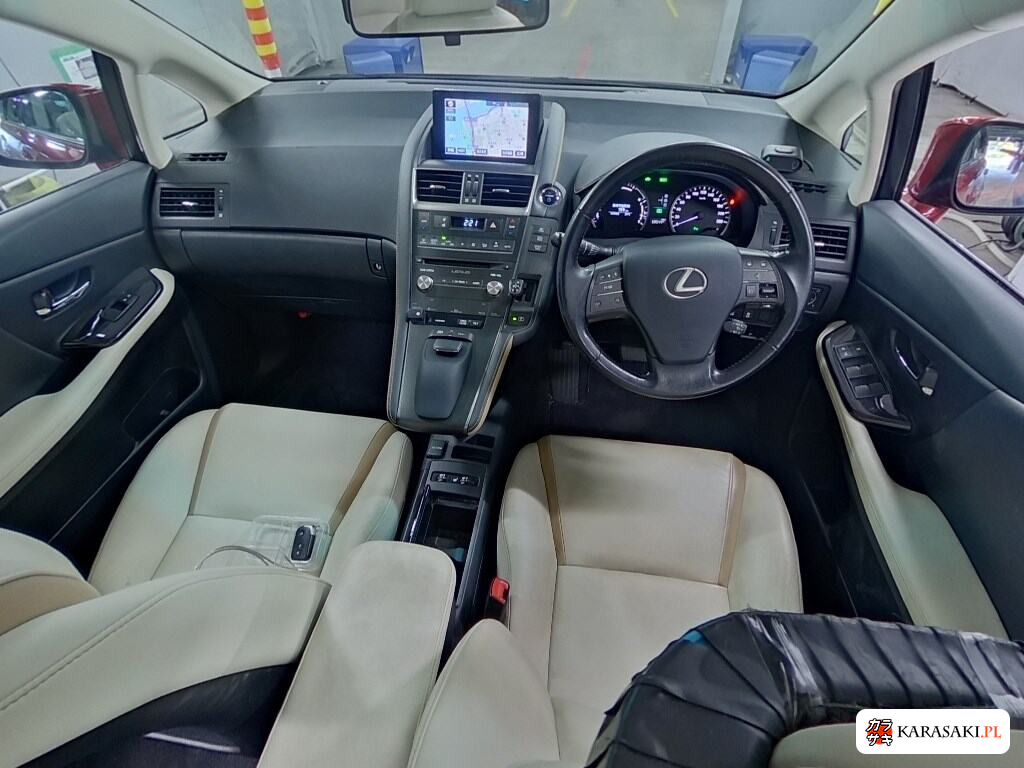 Lexus HS 2017 z aukcji japońskiej