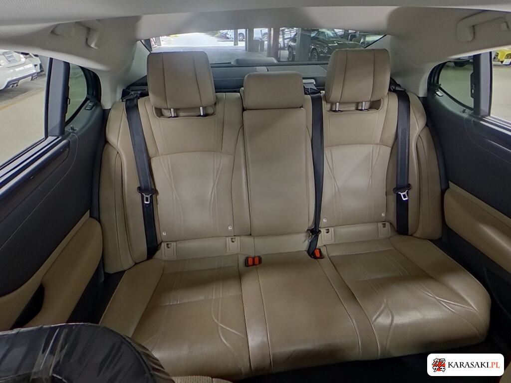 Lexus Es 2019 z aukcji japońskiej