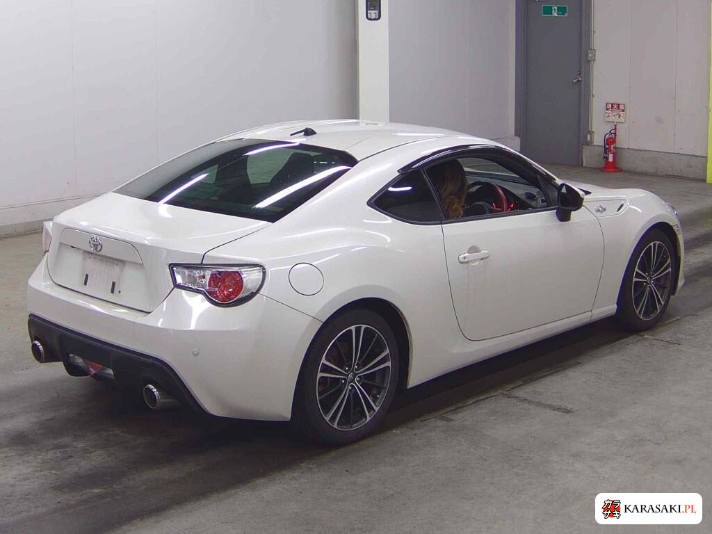 Toyota 86 2014 z aukcji japońskiej