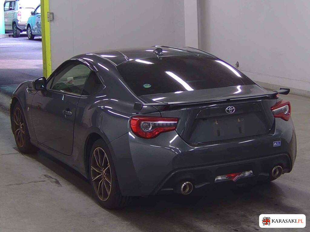 Toyota 86 2021 z aukcji japońskiej