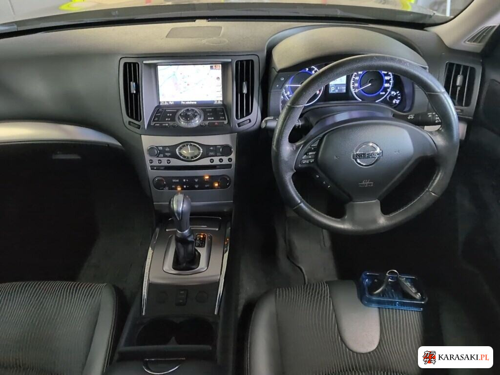 Nissan Skyline 2011 z aukcji japońskiej