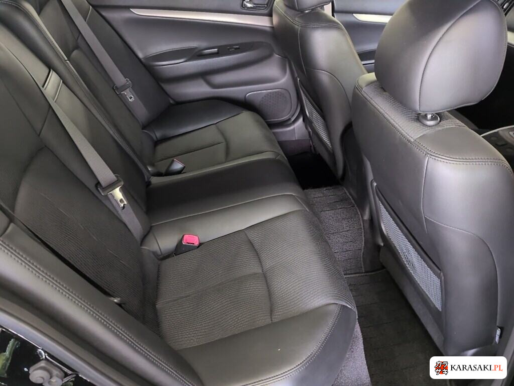 Nissan Skyline 2011 z aukcji japońskiej