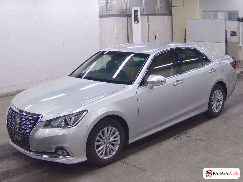Toyota Crown 2017 z aukcji japońskiej