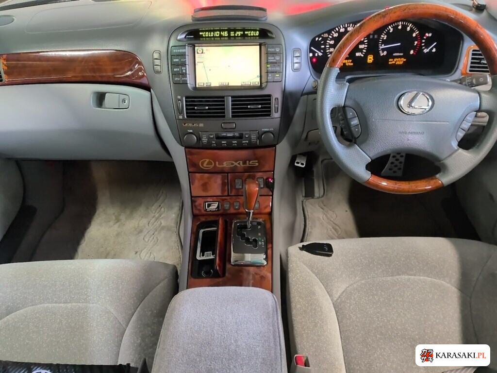 Toyota Celsior 2006 z aukcji japońskiej