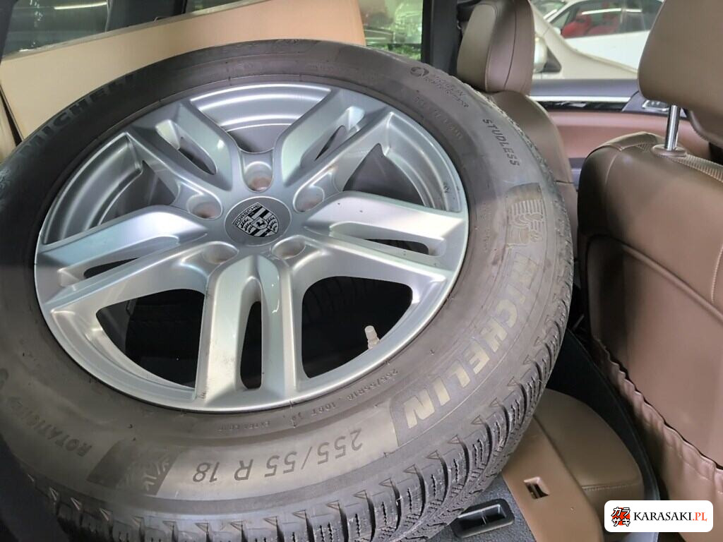 Porsche Cayenne 2015 z aukcji japońskiej