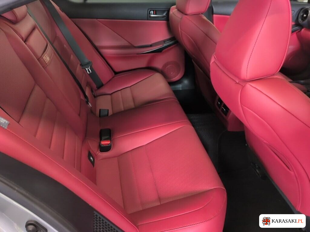 Lexus Is 2023 z aukcji japońskiej
