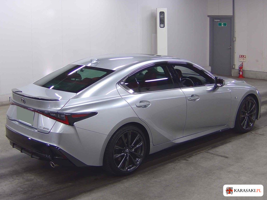 Lexus Is 2023 z aukcji japońskiej