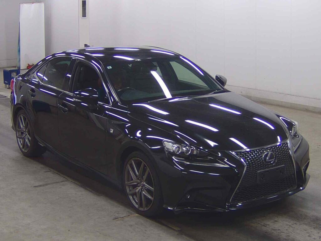 Lexus Is 2015 z aukcji japońskiej