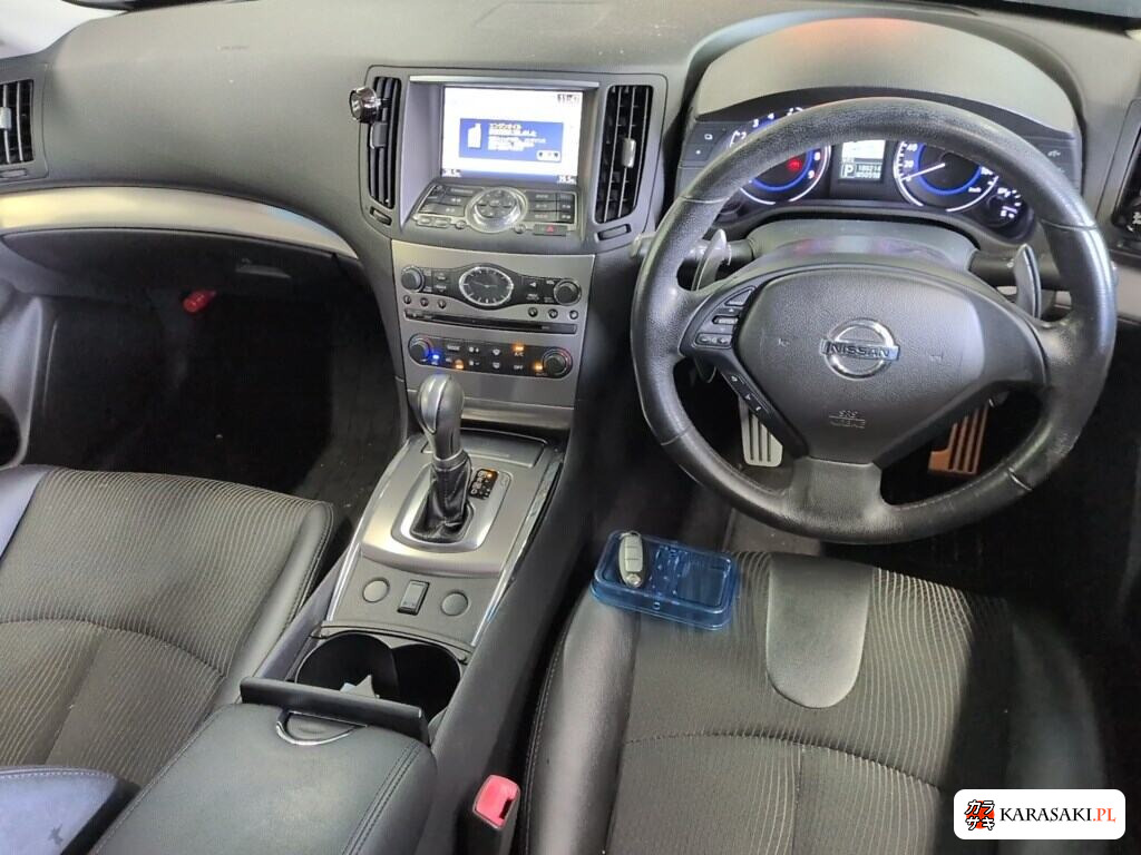 Nissan Skyline 2013 z aukcji japońskiej