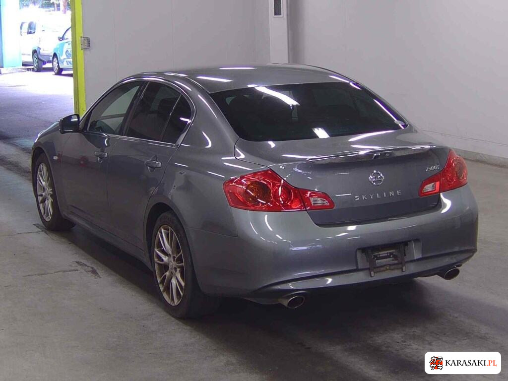 Nissan Skyline 2013 z aukcji japońskiej