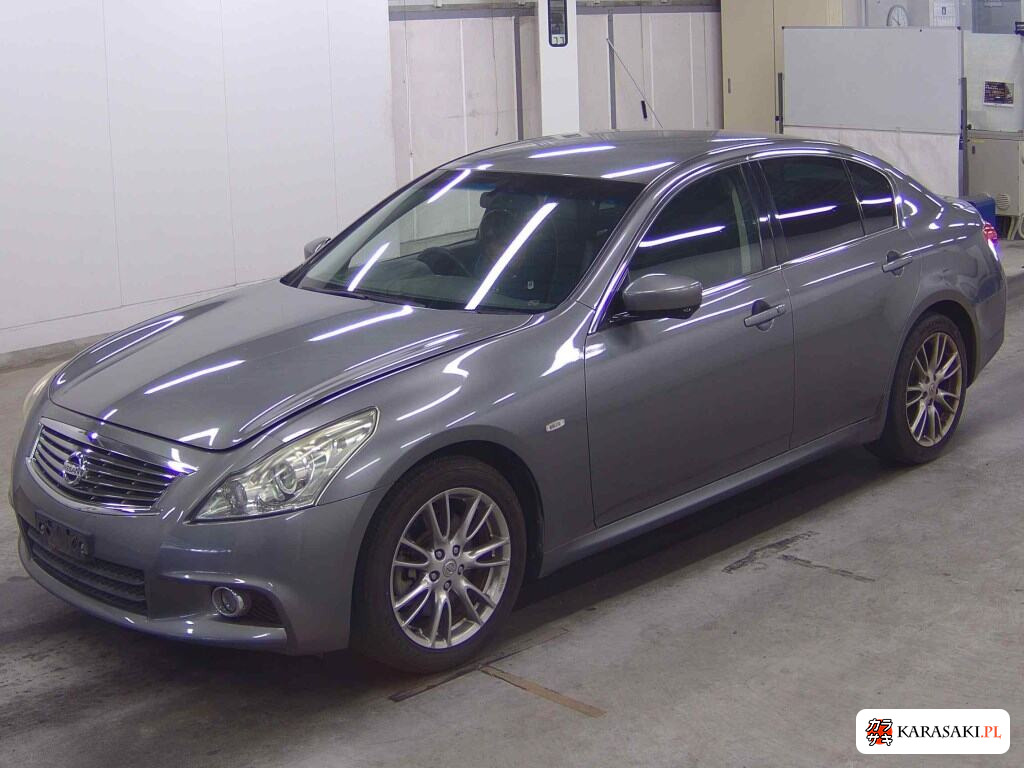 Nissan Skyline 2013 z aukcji japońskiej