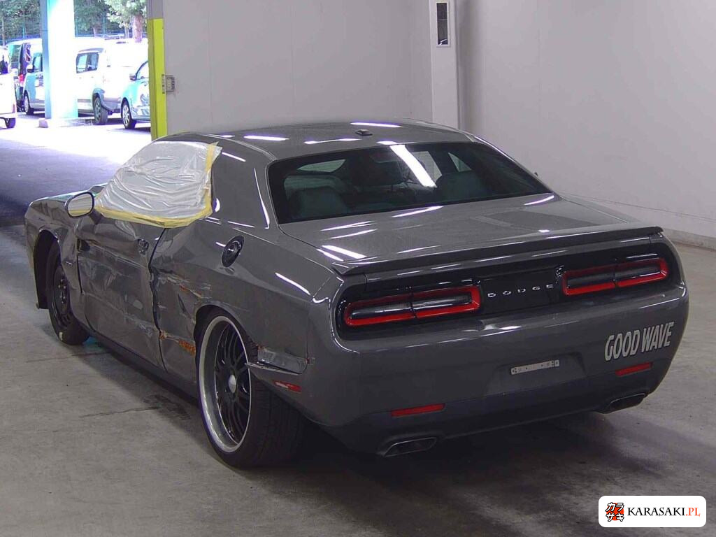 Dodge Challenger 2018 z aukcji japońskiej