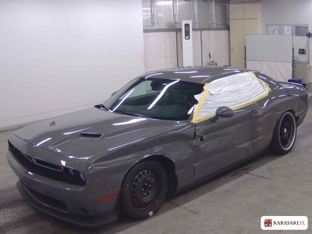 Dodge Challenger 2018 z aukcji japońskiej