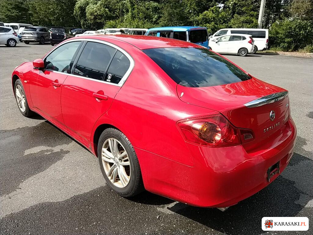 Nissan Skyline 2010 z aukcji japońskiej