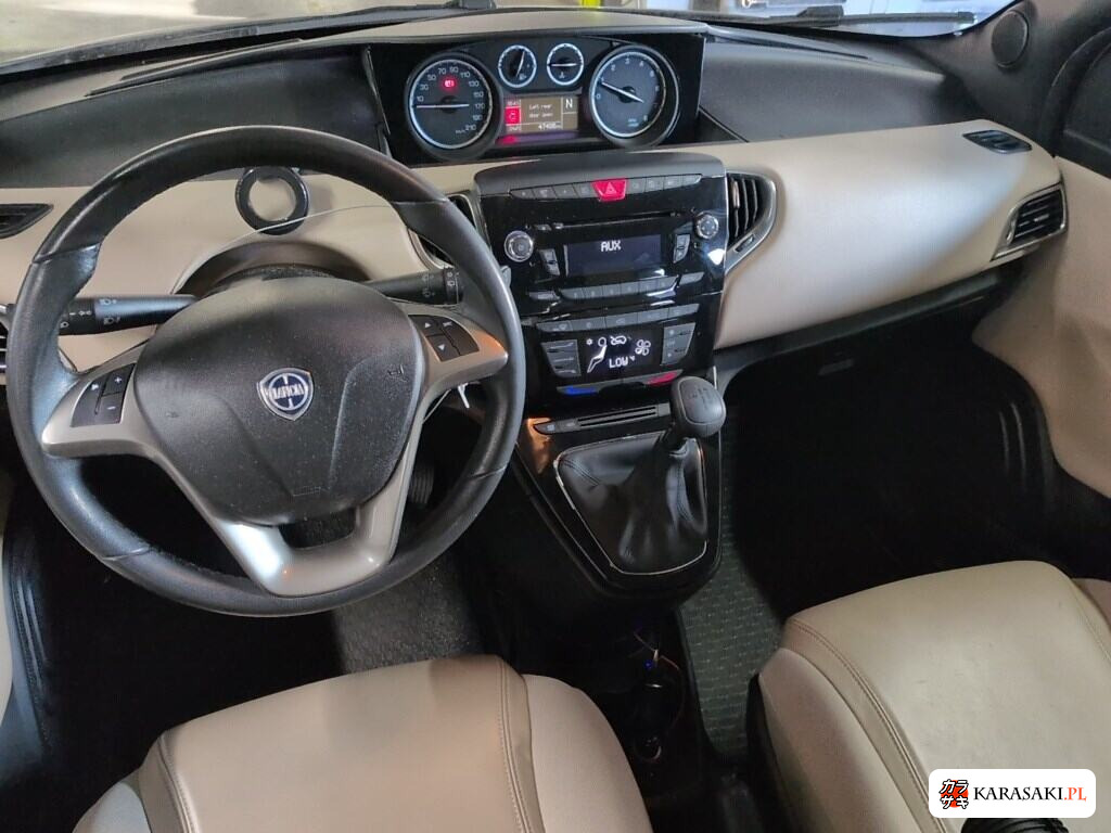 2013 Lancia Ypsilon 5