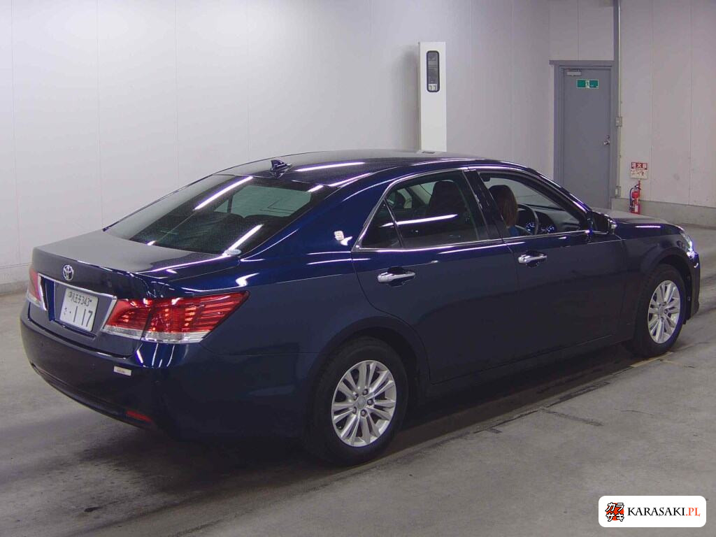 2012 Toyota Crown 4D Royal Saloon 4