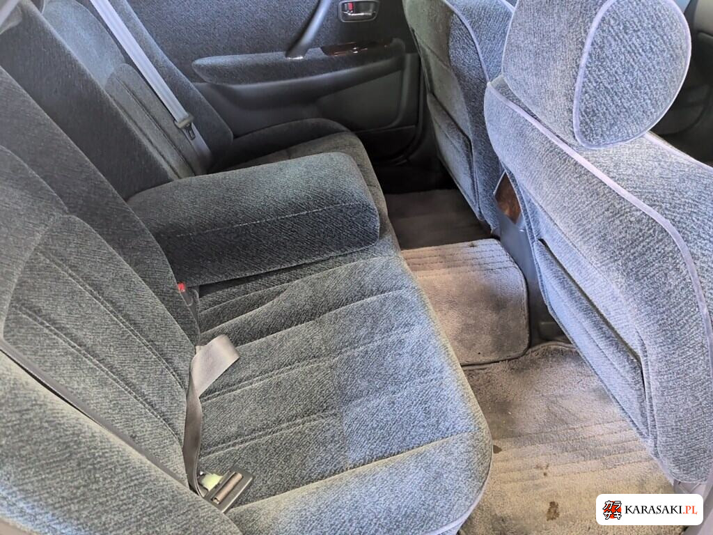 Toyota Crown 1998 z aukcji japońskiej