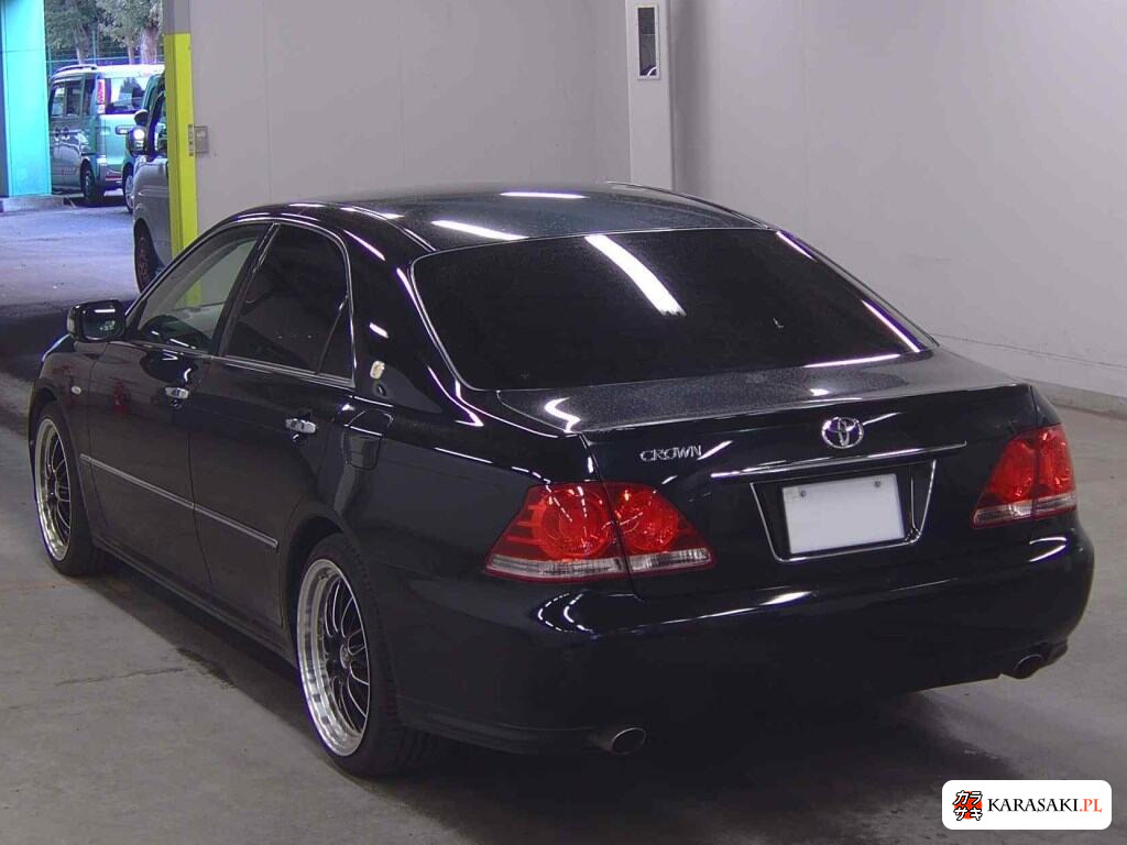 Toyota Crown 2006 z aukcji japońskiej