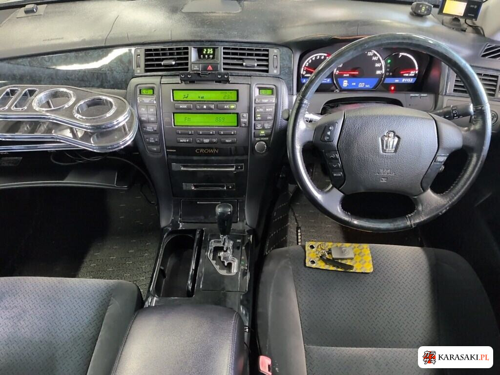 Toyota Crown 2006 z aukcji japońskiej