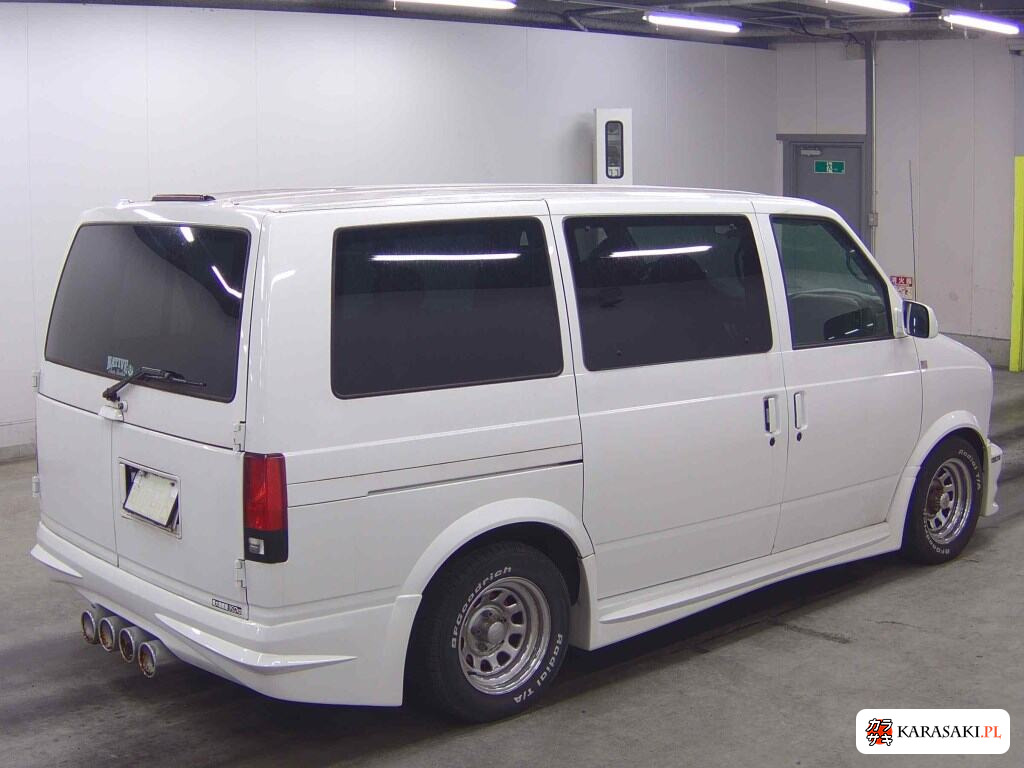Chevrolet FUMEI 2001 z aukcji japońskiej
